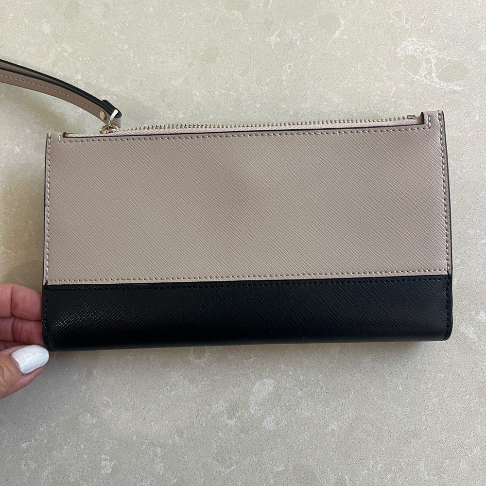 Kate Spade large slim bifold wallet NWT - Picture 5 of 5